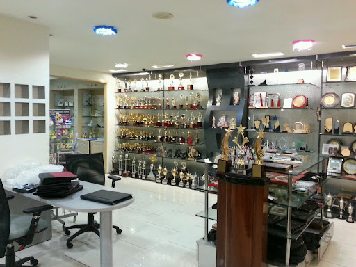 Kesar Gift Mart Pvt Ltd, No.41, Ground Floor VDS House, (Near Bharat Petroleum), 600-086,, Cathedral Road, Gopalapuram, Chennai, Tamil Nadu 600086, India, Trophy_Shop, state TN