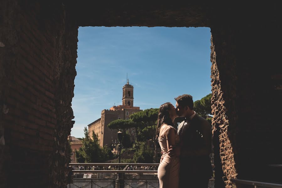 Fotógrafo de bodas Luca Caparrelli (lucacaparrelli). Foto del 11 de diciembre 2023