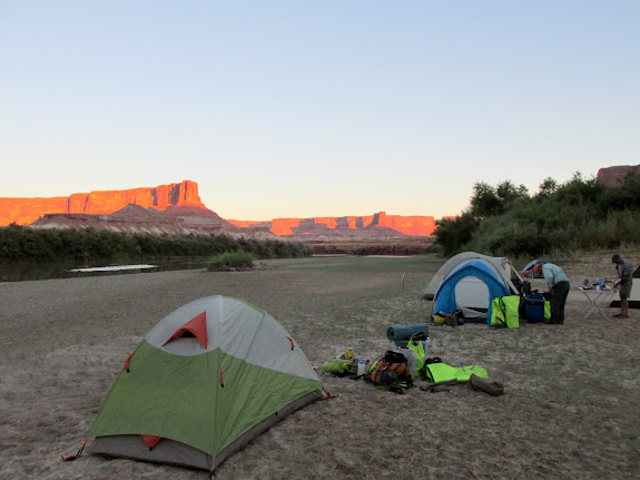 Sunset at camp 1, on a sandbar just below Fort Bottom