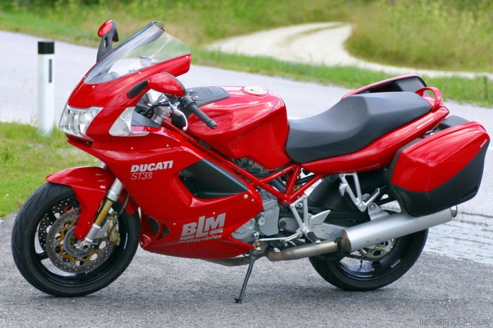 700-ducati-st3-seite.jpg