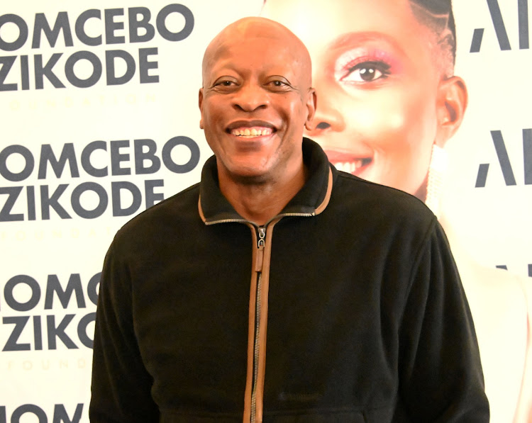 Mzwakhe Mbuli says the SABC should be made aware of the 'love people have for Robert Marawa'.