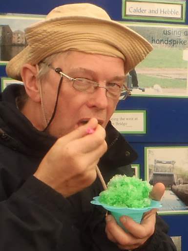 Peter eating an icy thing