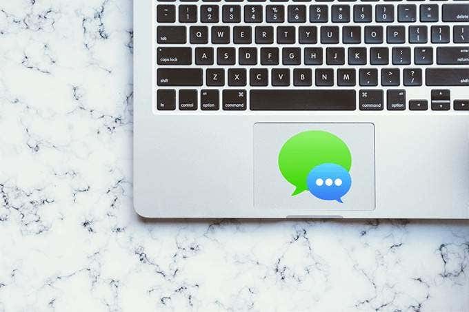 Icona iMessage su un touchpad MacBook