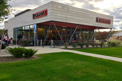 Mexican Restaurant «Chipotle Mexican Grill», reviews and photos, 2640 Creekside Dr, Twinsburg, OH 44087, USA