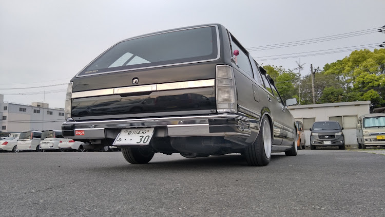 セドリックの日産y30グロリアバン・コロナに熱中症対策も・雨のスピードスター・ご安全日に関するカスタム事例の投稿画像4枚目