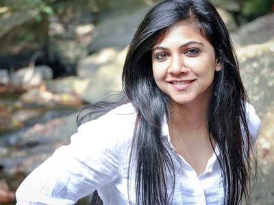 denjaft.blogspot.com: Impressive Debut Actresses in Malayalam Movies -2015