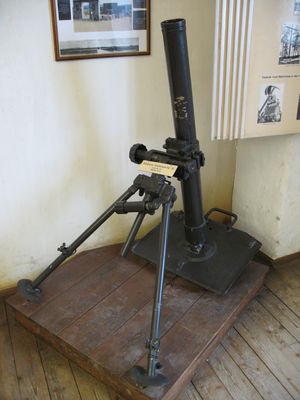 파일:external/upload.wikimedia.org/300px-1655_-_Salzburg_-_Festung_Hohensalzburg_-_Schwerer_Granatwerfer_34.jpg