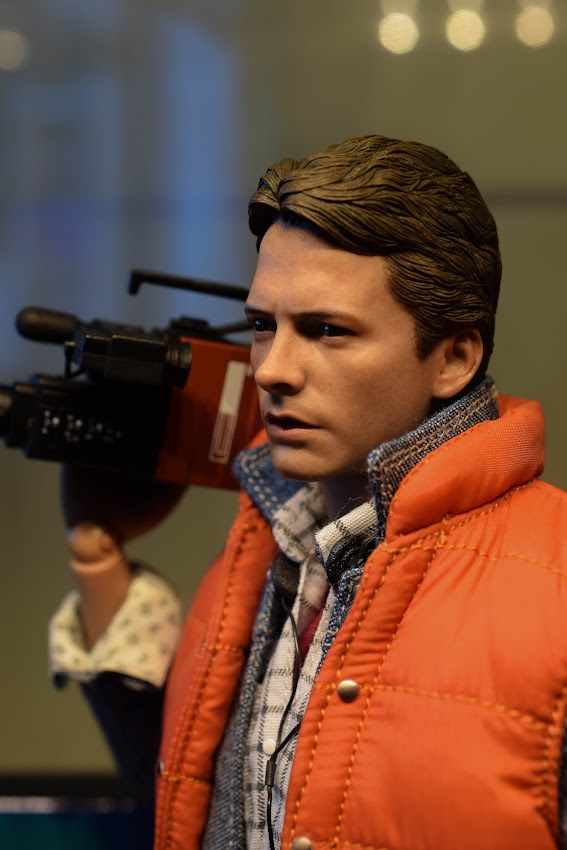 [Hot Toys] Back To The Future: Marty McFly - LANÇADO! - Página 4 DSC_3120batman