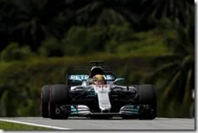 Lewis Hamilton ha conquistato la pole nel gran premio della Malesia 2017