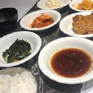 韓食堂한식당