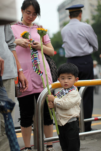 去年430廢核遊行，不少母親帶著幼子走上街頭，爭取世代正義。（攝影：陳錦桐；文：廖靜蕙）