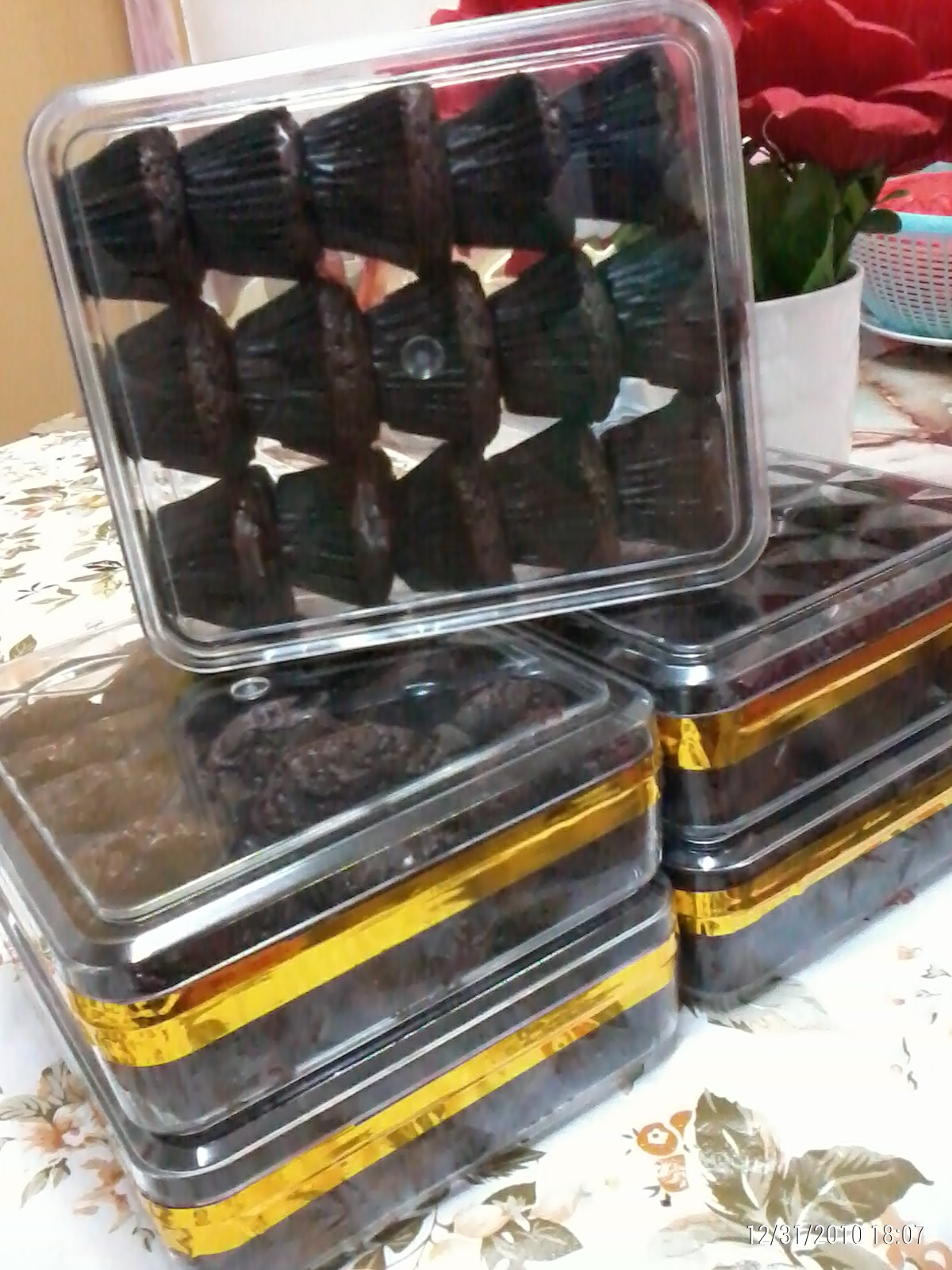 ~Azlynna Bakery~: Kek coklat moist , kek coklat cheese 