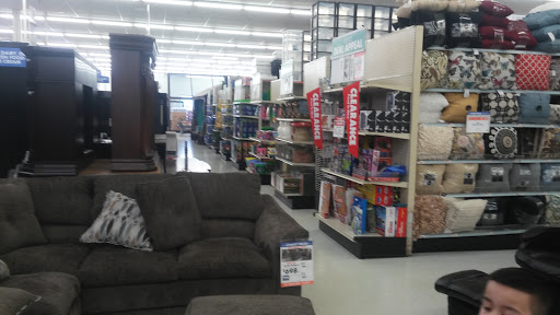 Discount Store «Big Lots», reviews and photos, 4628 W Diversey Ave, Chicago, IL 60639, USA