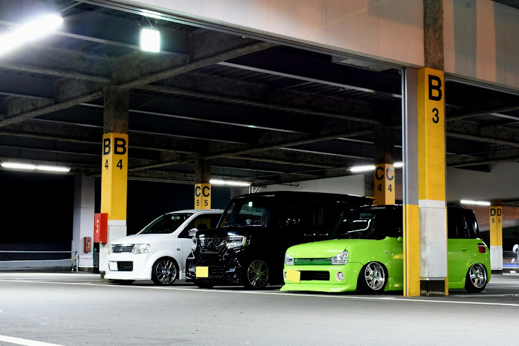 アルトラパンの立体駐車場・コラボありがとうございました・一眼レフ練習中・時差投稿・緑のラパンに関するカスタム事例の投稿画像1枚目