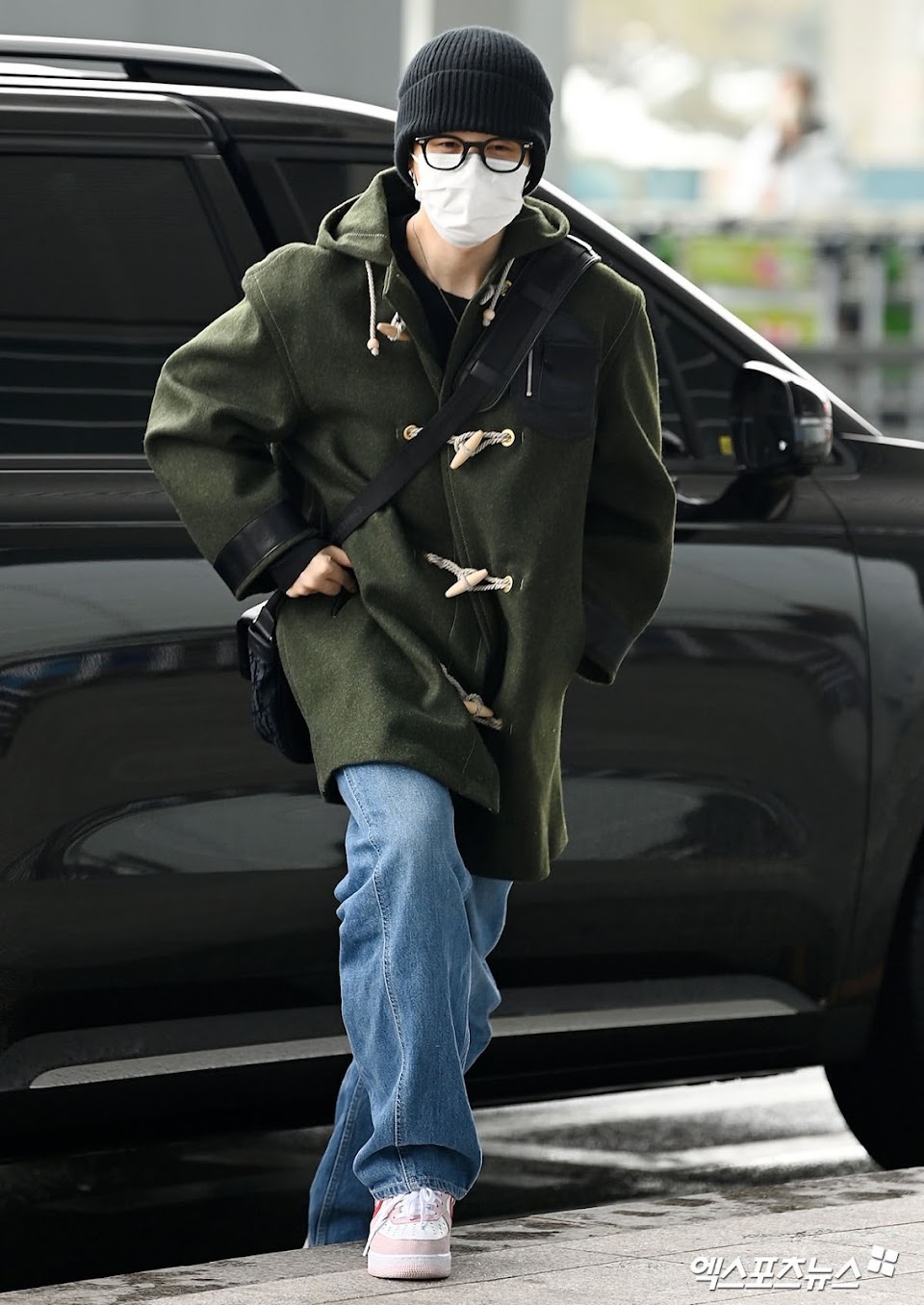 Here's How Much It Costs To Dress Like BTS's Jimin At The Airport Heading  To New York - Koreaboo