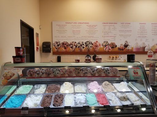 Ice Cream Shop «Cold Stone Creamery», reviews and photos, 900 E Battlefield Rd #116, Springfield, MO 65807, USA