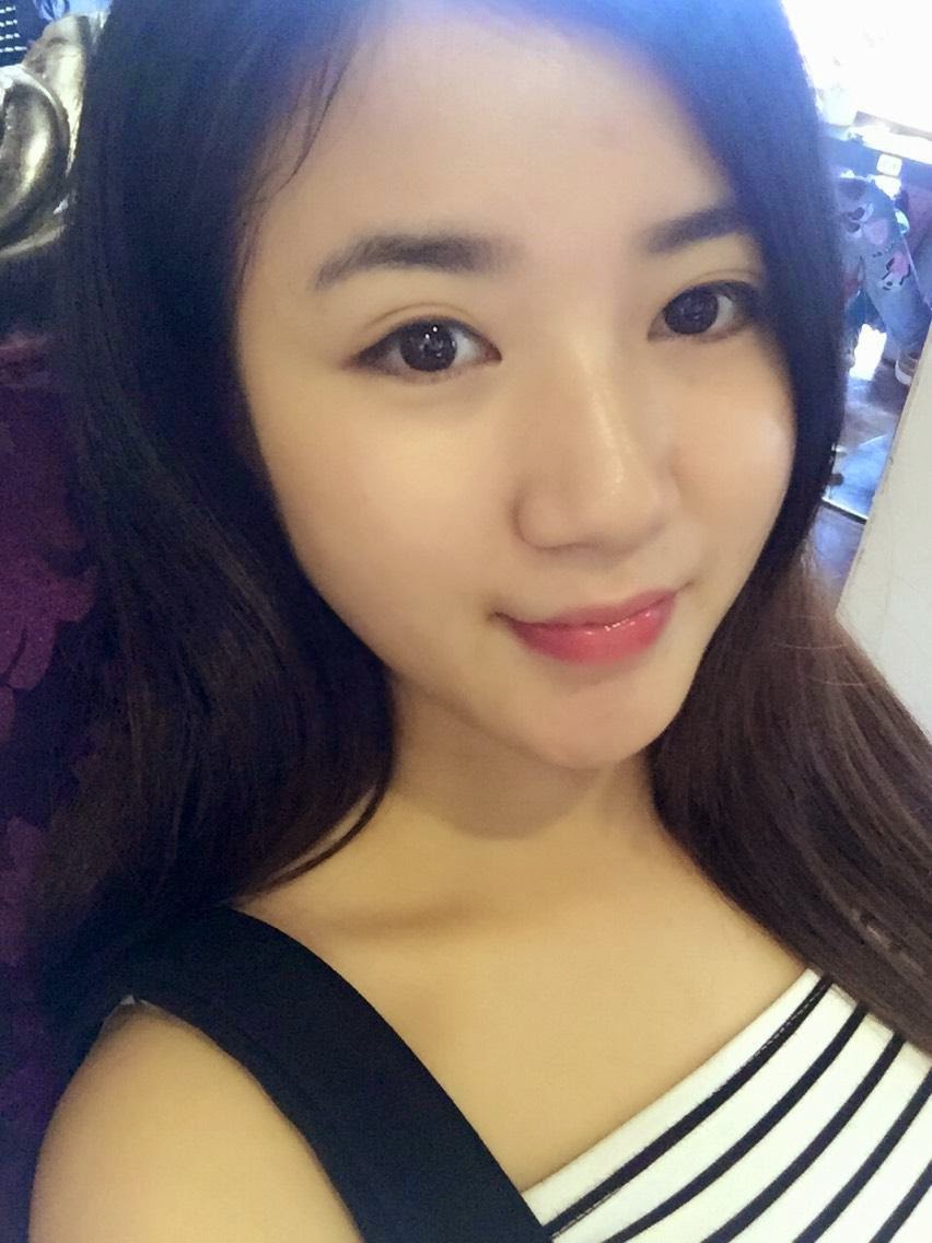 Cute Chinese Girl Selfie: This is me