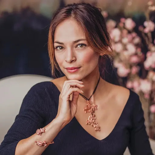 Abe's Words: Kristin Kreuk - Abe's Beauty Of The Month - March 2021