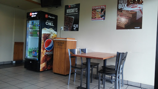 Pizza Restaurant «Pizza Hut», reviews and photos, 140 Stony Point Rd F, Santa Rosa, CA 95401, USA