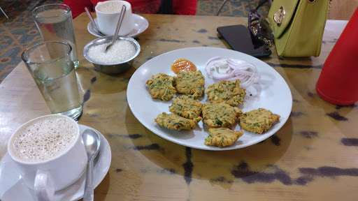 Indian Coffee House, 15, M.G. Road, Civil Lines, Allahabad, Uttar Pradesh 211001, India, Breakfast_Restaurant, state UP