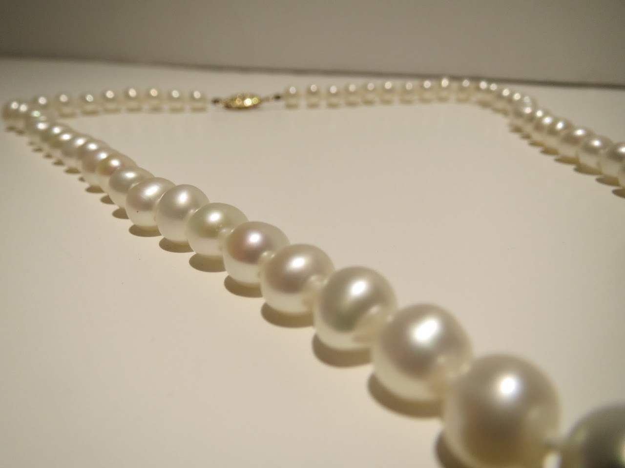 18kt and Faux Pearl Necklace