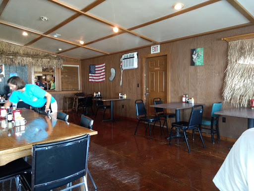 Restaurant «Fairport Marina», reviews and photos, 252 Polly Cove Rd, Reedville, VA 22539, USA