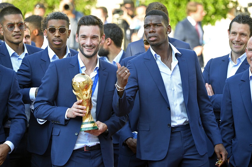 France Gives World Cup Winners A Heroes Welcome Home