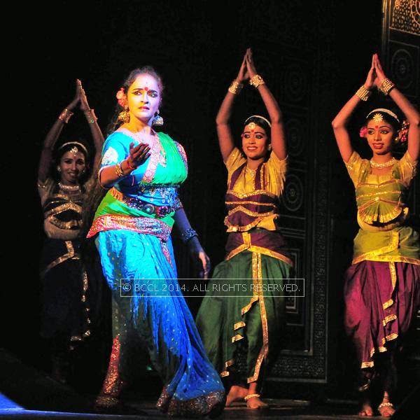 Actress-dancer Shalu Menon's dance play Droupadi wows the crowd in Thiruvananthapuram.