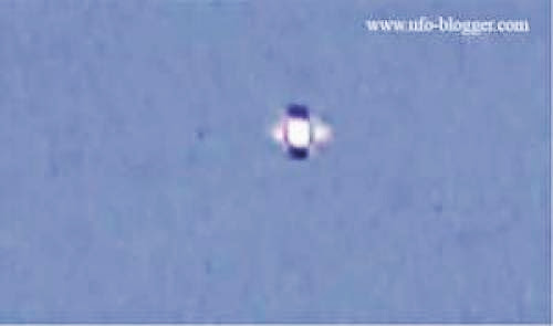 Ufo Sighting In Novato California On August 4Th 2013 White Orb Slowly Floating Above Very Close To The Ground