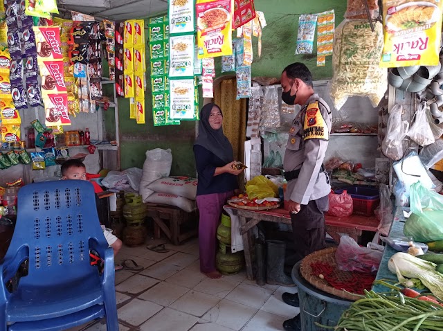 Bhabinkamtibmas Polsek Padang Hulu Minitoring Harga Minyak Goreng