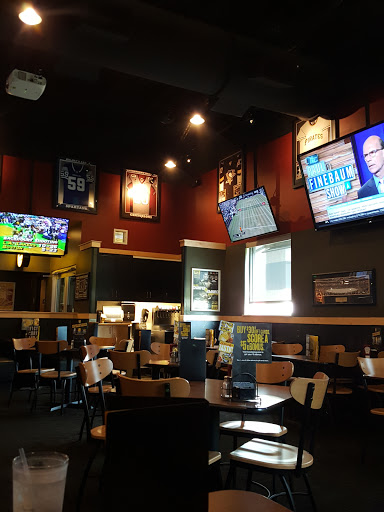 Chicken Wings Restaurant «Buffalo Wild Wings», reviews and photos, 6215 US-30, Greensburg, PA 15601, USA