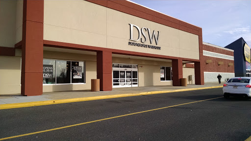 Shoe Store «DSW Designer Shoe Warehouse», reviews and photos, 300 NJ-18, East Brunswick, NJ 08816, USA