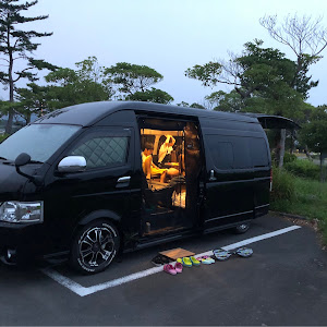 ハイエース