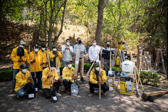 Brigadistas reciben herramienta y equipo para reforzar lucha contra incendios