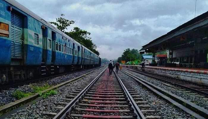 നിയന്ത്രണങ്ങൾ നീക്കി:എക്സിക്യൂട്ടീവ് ഓടിത്തുടങ്ങി,കണ്ണൂർ വരെ.