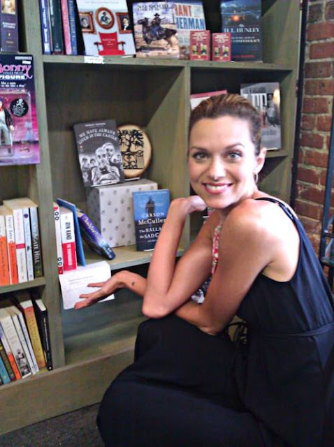 Hilarie Burton Profile Pics Dp Images