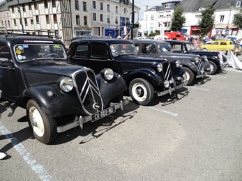 2017.07.16-019 rangée de Citroën Traction Avant