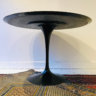 Knoll Saarinen Tulip Dining Table