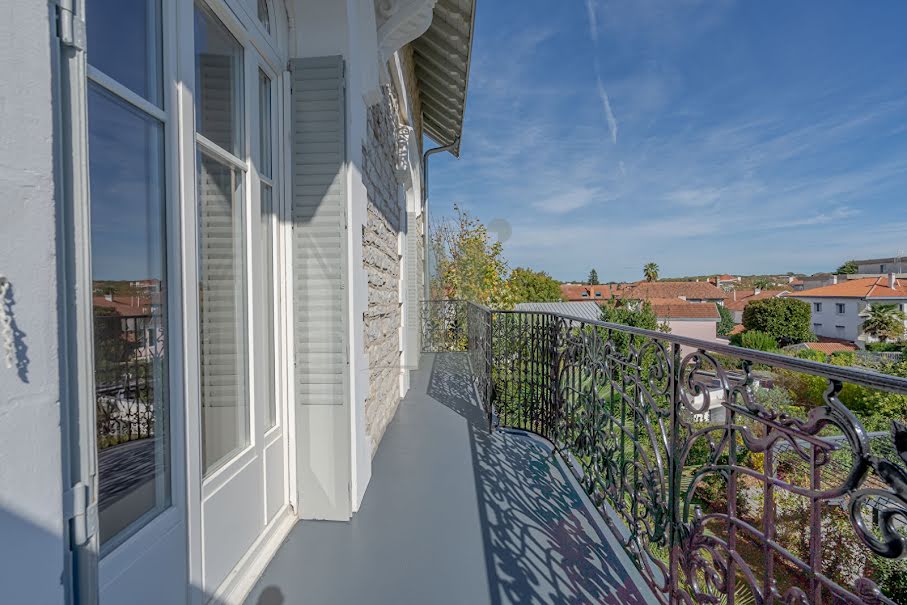 Vente appartement 2 pièces 56.47 m² à Bayonne (64100), 450 000 €