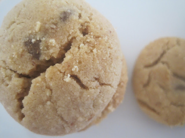 Ghoriba Bahla or Shortbread  with Amlou and Chocolate / Ghoriba Bahla au chocolat et Amlou! 6