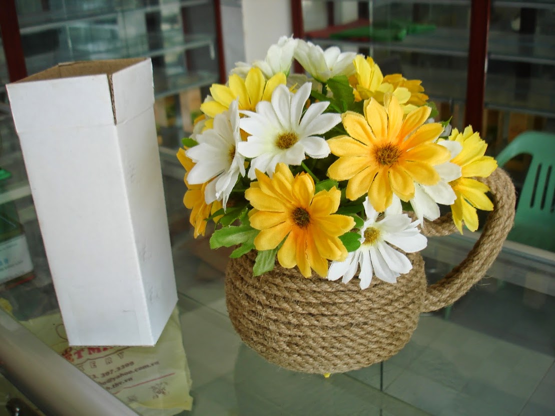 Bán đủ thứ đồ lưu niệm ai cần thì ghé vào xem chút xíu nha..hấp dẫn lắm!!! - 13