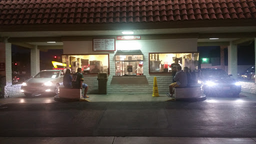 Hamburger Restaurant «In-N-Out Burger», reviews and photos, 594 W 19th St, Costa Mesa, CA 92627, USA