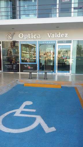 Optica Valdez Plaza San Diego, 23060, Josefa Ortiz de Domínguez 2845, Zona Central, La Paz, B.C.S., México, Optometrista | BCS