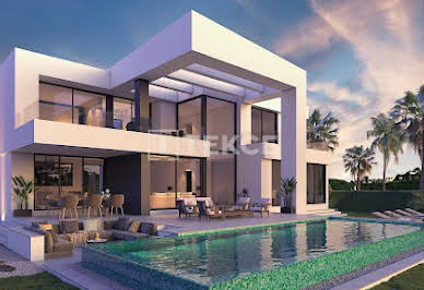 House with pool and terrace 10