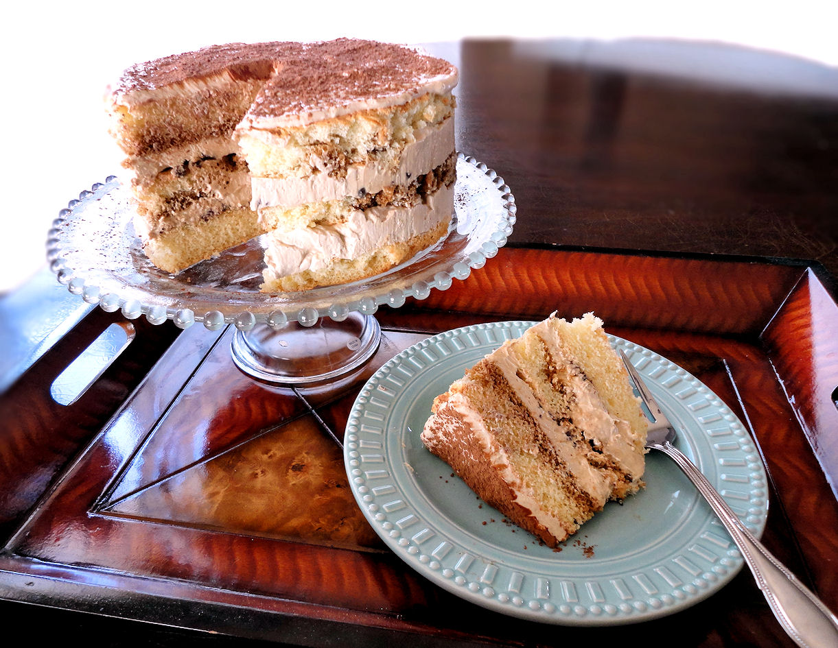 La Petite Brioche: Tiramisu Cake and Le Petit Brioche's first birthday!