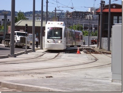 IMG_6061 TriMet MAX Type 4 Siemens S70 LRV #407 at Union Station in Portland, Oregon on May 9, 2009