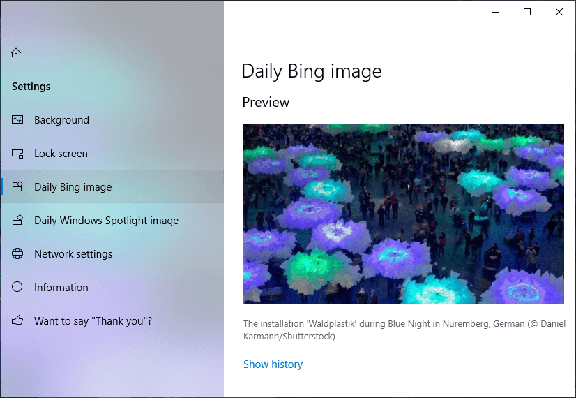 W sekcji Dynamiczny motyw kliknij Daily Bing Image z lewego panelu okna