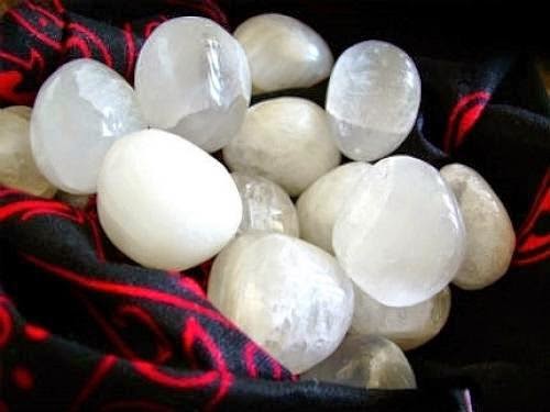 Selenite Crystal Healing And Metaphysical Properties Meaning And Uses