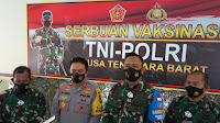 Serbuan Vaksinasi TNI-POLRI di NTB Ditinjau Langsung Panglima TNI dan Kapolri Melalui Zoom Meeting