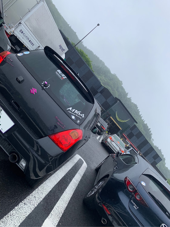 スイフトスポーツの乃木坂46・BLACK×PURPLEを目指す・ドライブ・塗装初心者・ライブに行きたいに関するカスタム事例の投稿画像10枚目